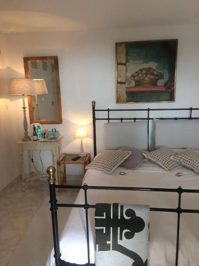 *** Bed & Breakfast Villaquinta La Herradura  Spain