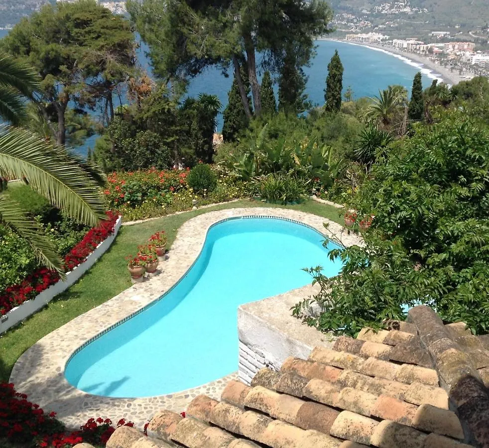 *** Bed & Breakfast Villaquinta La Herradura  Spain